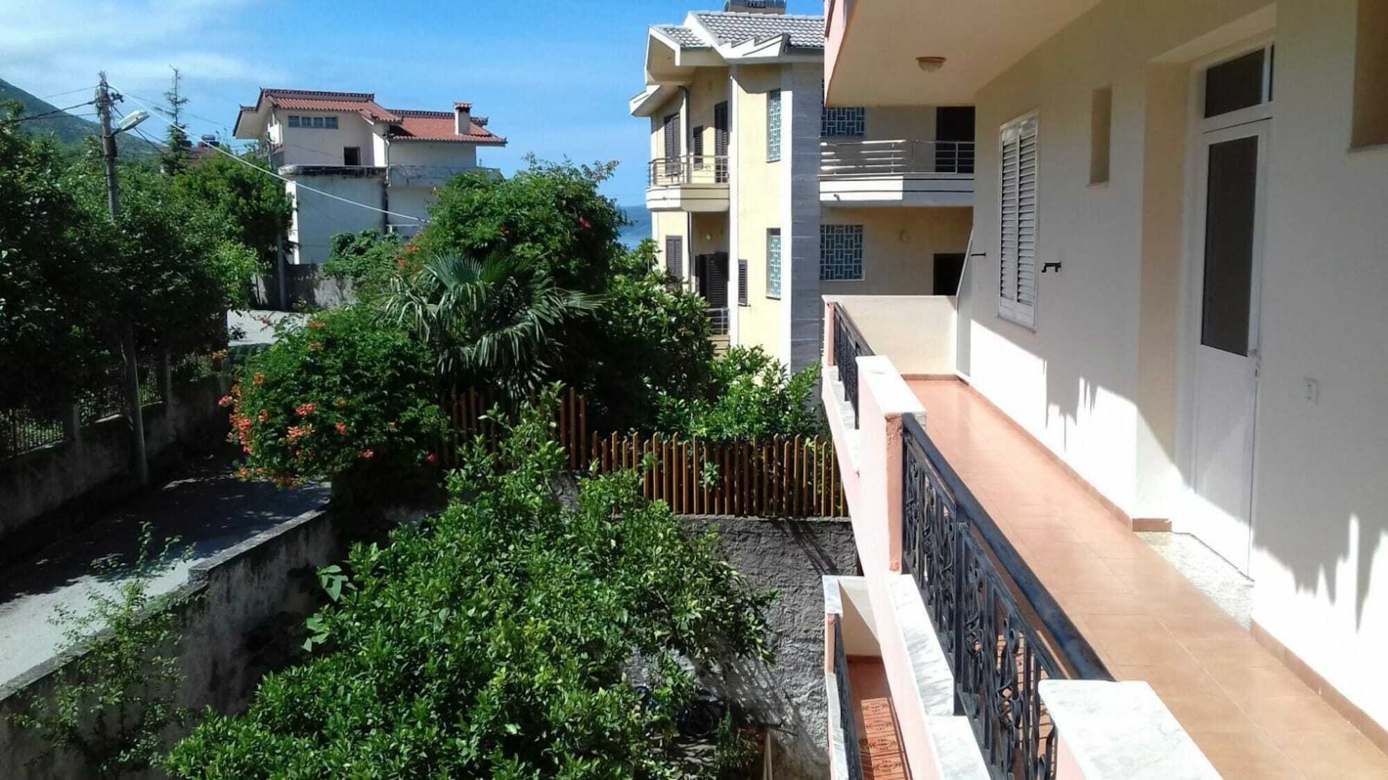 Vila Kristal Vlora Экстерьер фото